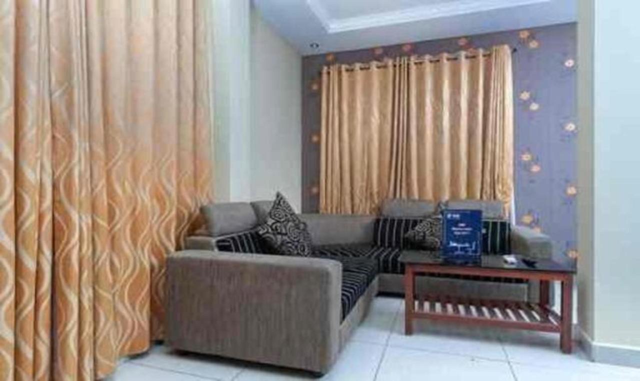 Fabhotel Smack Residency Chennai Exterior photo